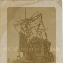 Page_31_1 Toppled derrick on drilling rig